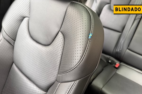 VOLVO XC60 2.0 T8 PHEV PLUS AWD GEARTRONIC 2025/2026